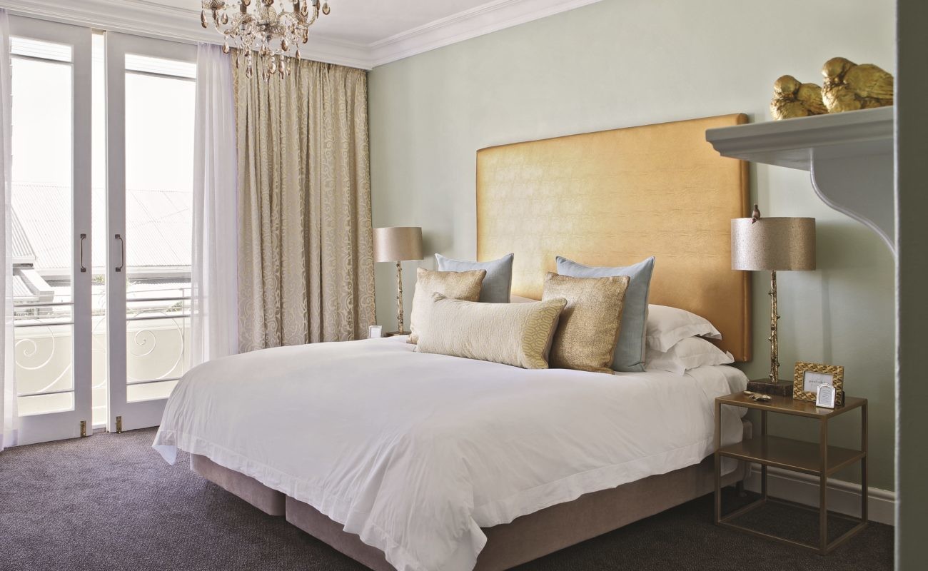 Blackheath Lodge Sea Point, Cape Town Rhino Africa